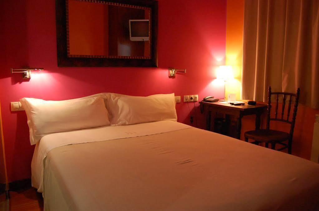 Hotel Ibaiondo Olave Exterior photo